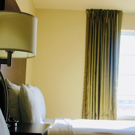 Cobblestone Hotel & Suites - Devils Lake Ngoại thất bức ảnh